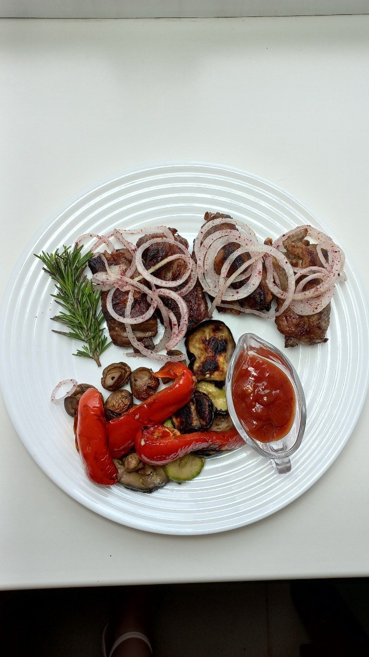 Ребра на мангалі 250г