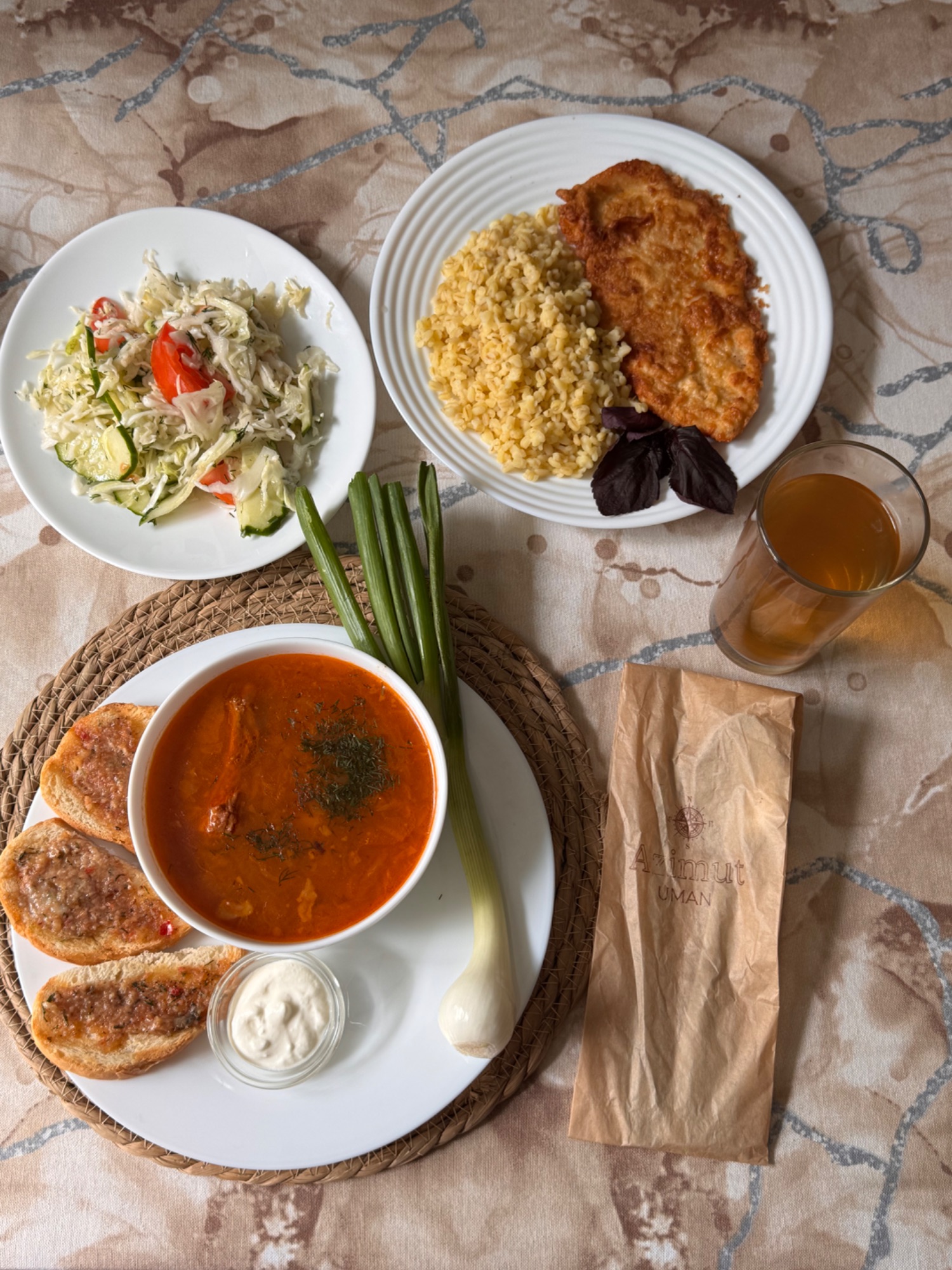 Борщ,овочевий,булгур,відбивна куряча,компот